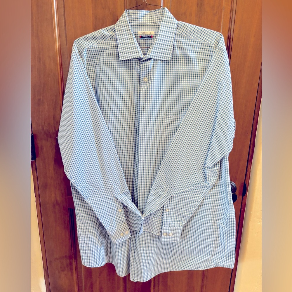 Van Heusen Tall Flex Collar Long Sleeve Dress Shirt